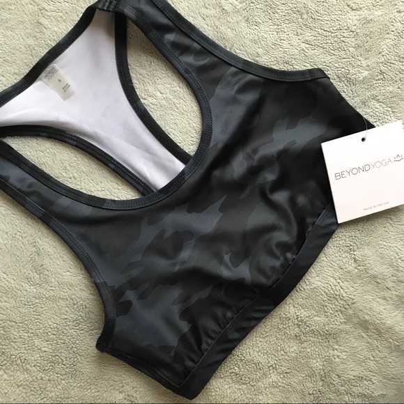NWT Beyond Yoga Lux Camo Work It Out Sports Bra